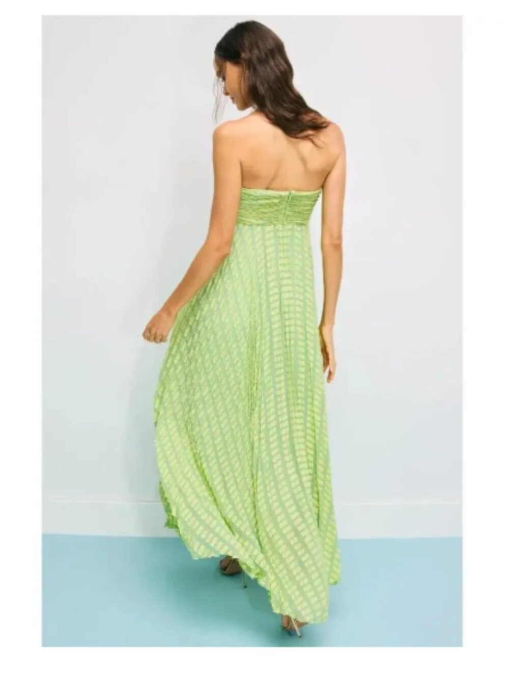 Alexis Elea Dress Gown Green Abstract Verde Textured Tiered Flowy - Picture 3 of 12
